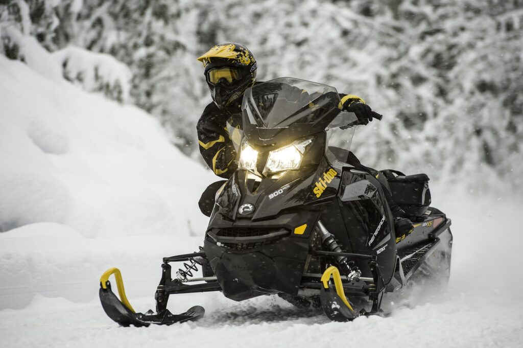 2014 Ski-Doo Renegade Adrenalin 900 ACE