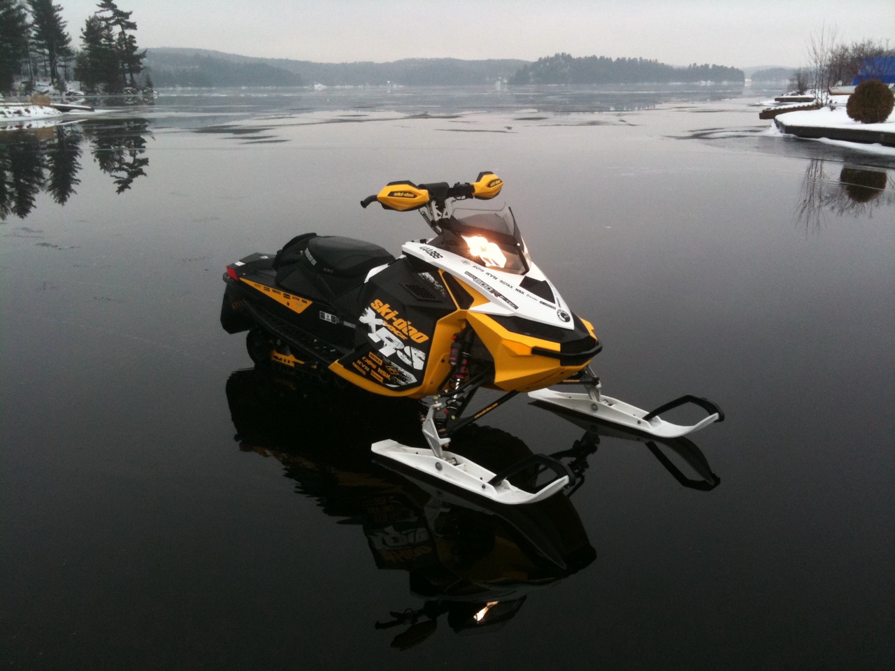 Advice For Snowmobiling Ice