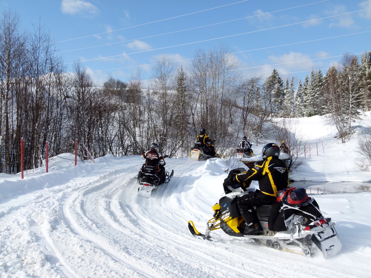 snowmobile tours near quebec city