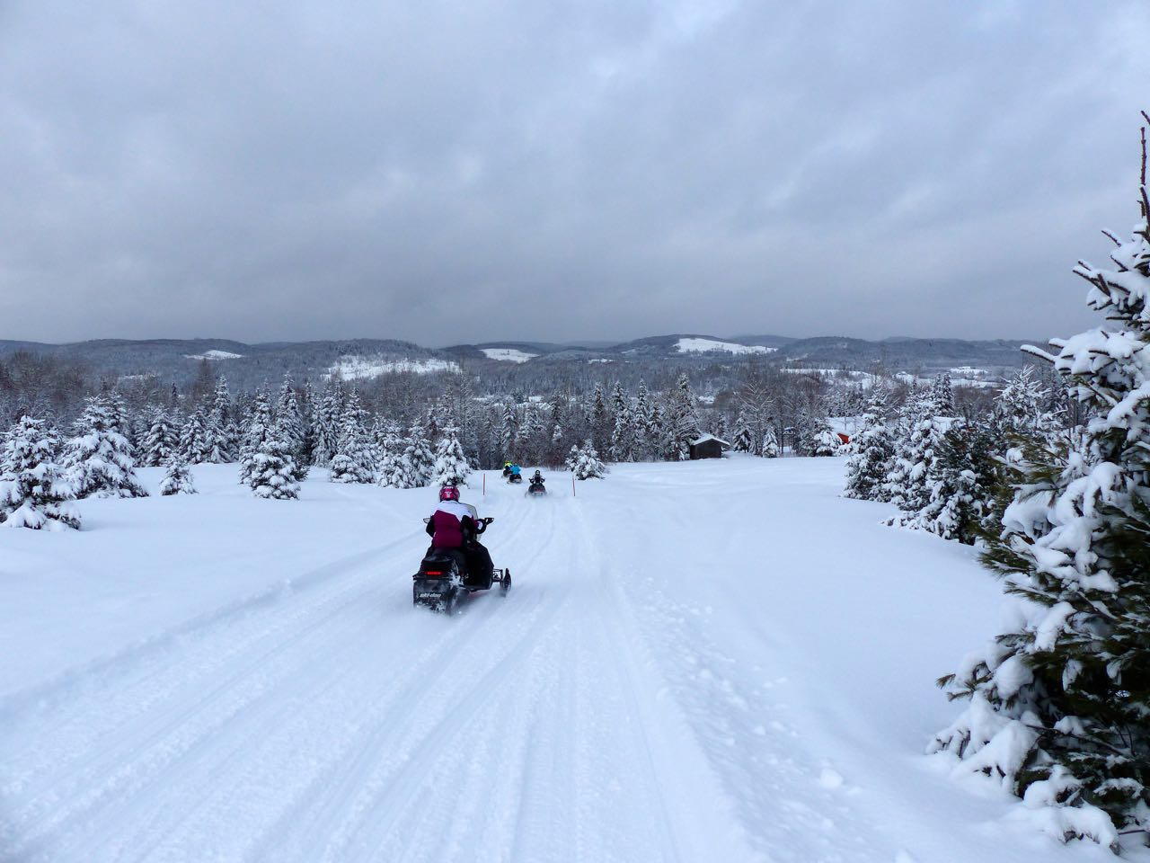mauricie snowmobile vacation