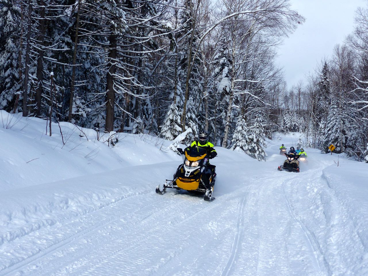 mauricie snowmobile vacation