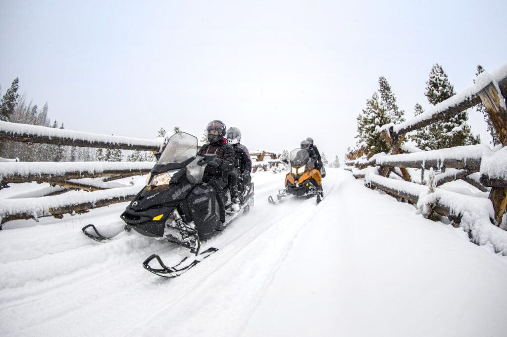 snowmobiling double between fence lines