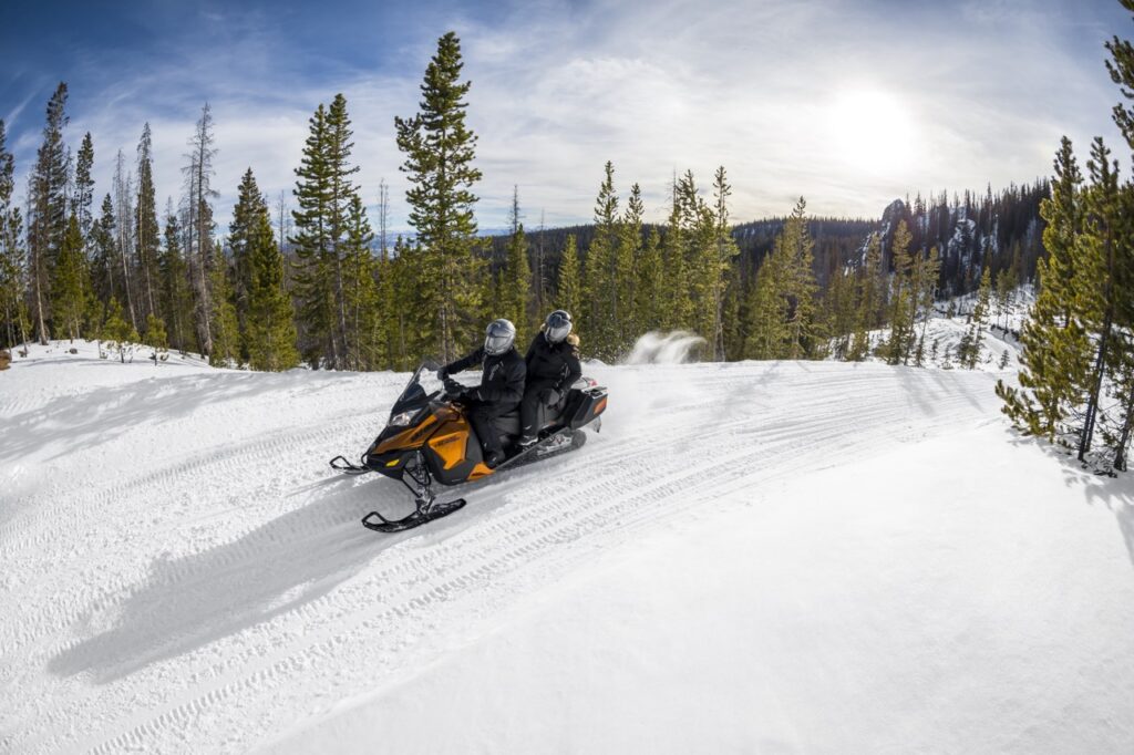 solo 2-ip Ski Doo with scenic trail