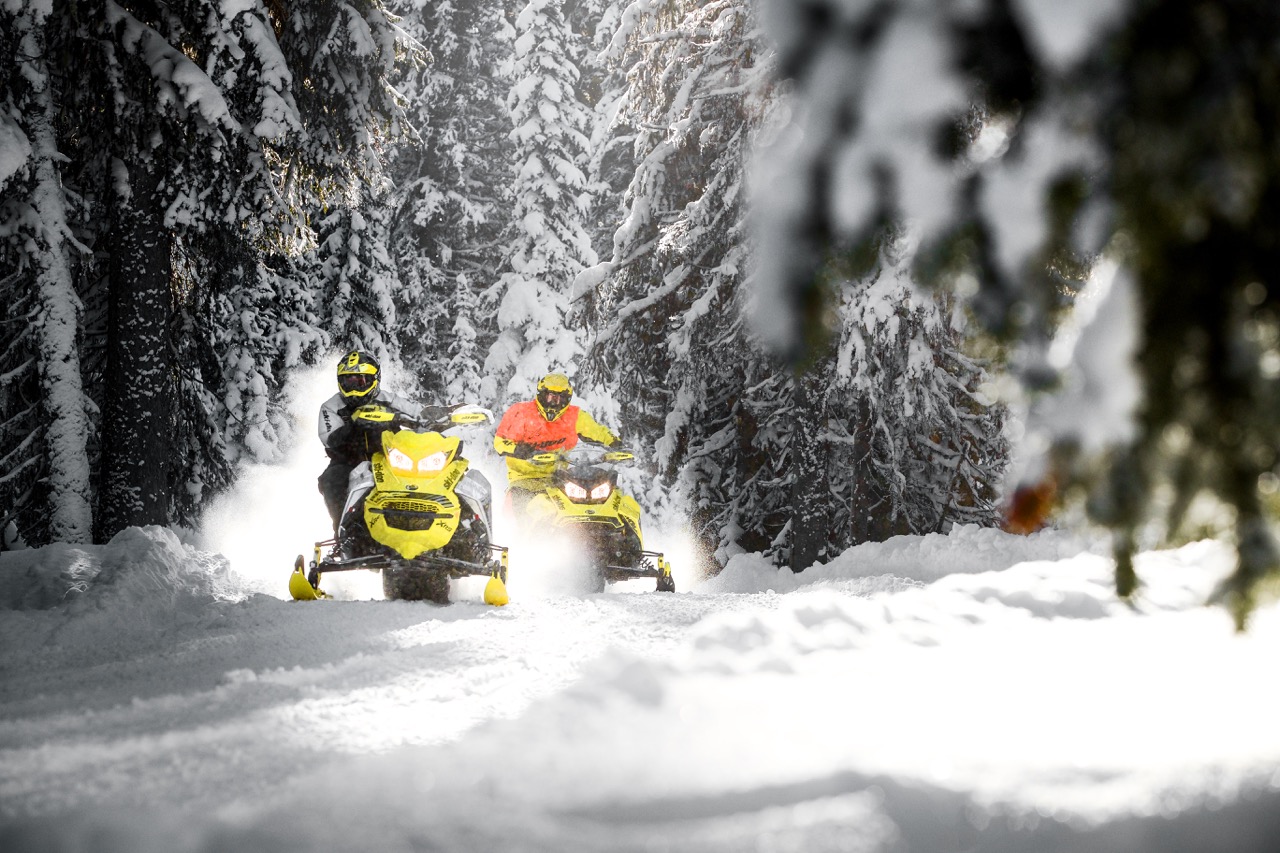 Reduce Snowmobiling Risks