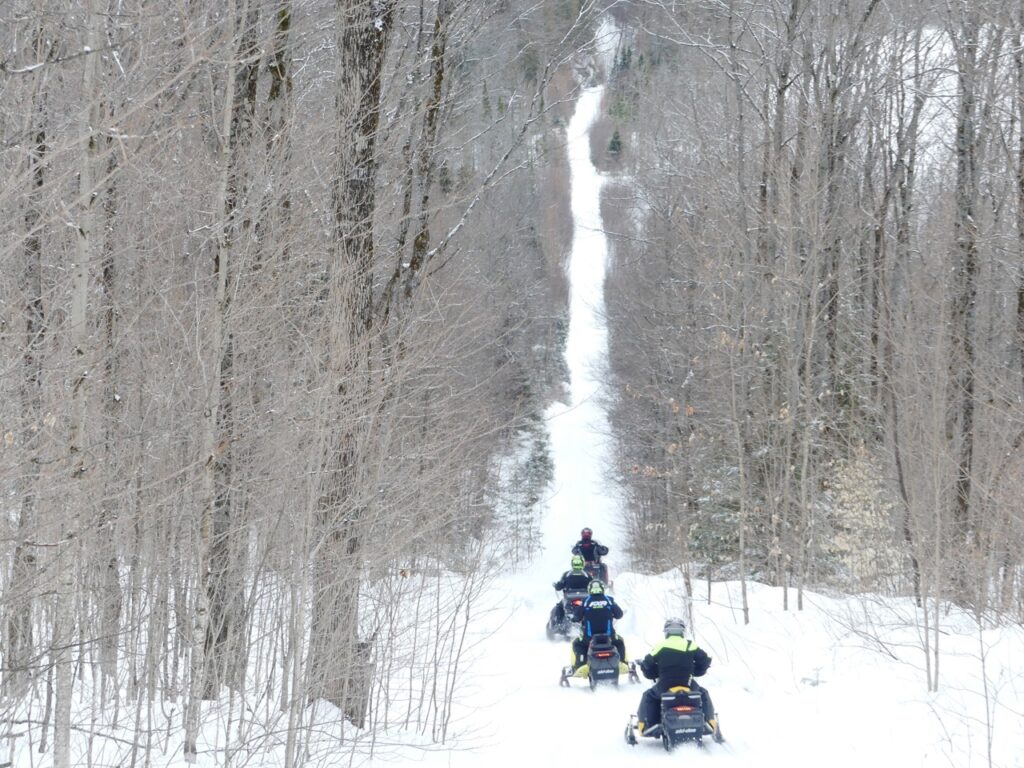 Snowmobile Muskoka Ontario on trails like this!